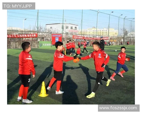 足球长红助力青少年成长与发展共筑美好未来